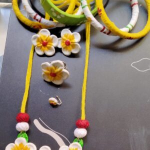 Yellow Choker Set